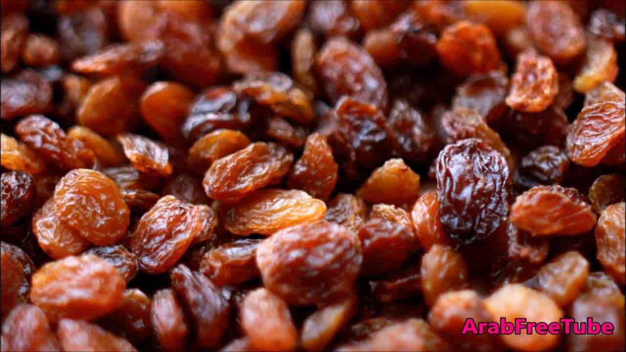 تصویر 4 از کشمش پلویی ملایر حاصل باغ های سنتی منطقه